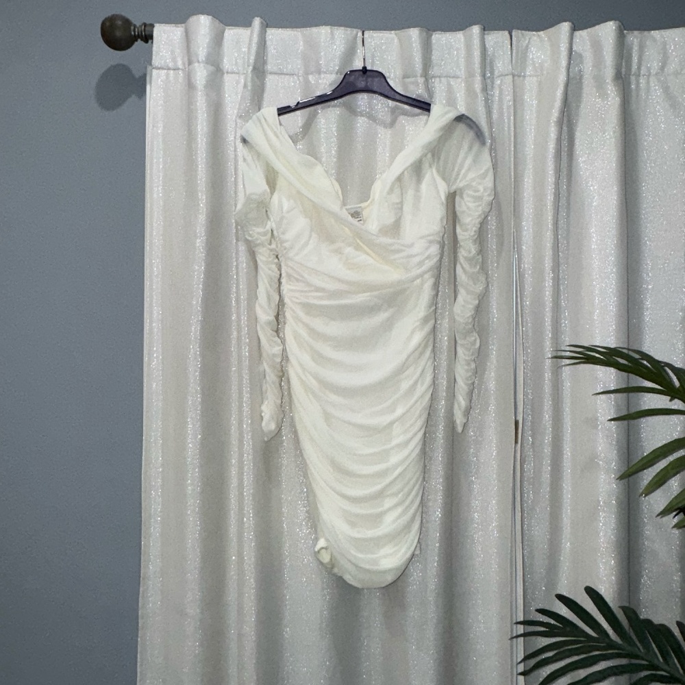 SELFIE LESLIE White Dress